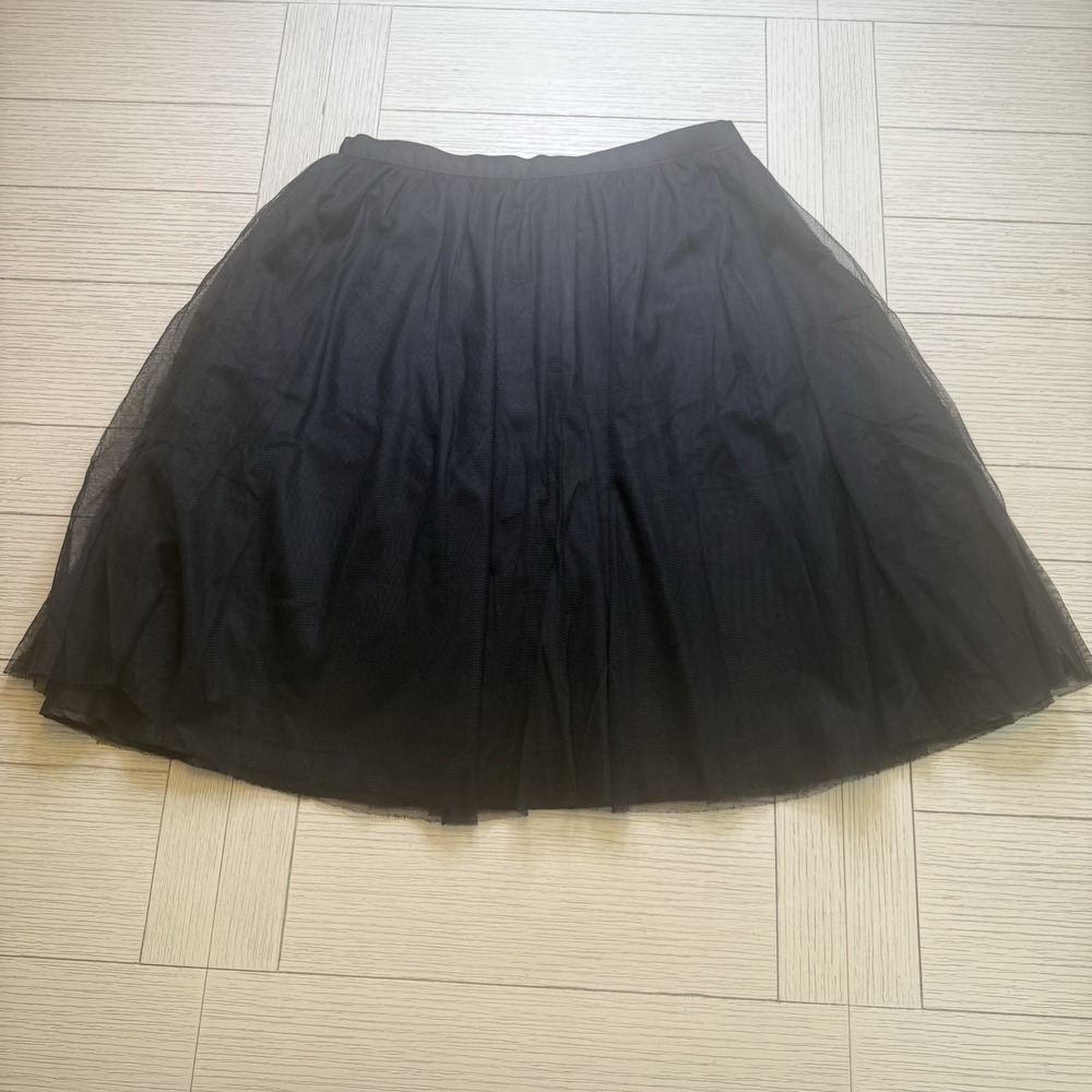 Isaac Mizrahi For Target Black Tulle Lined Midi Skirt W/ Button, Zip Close. Sz S